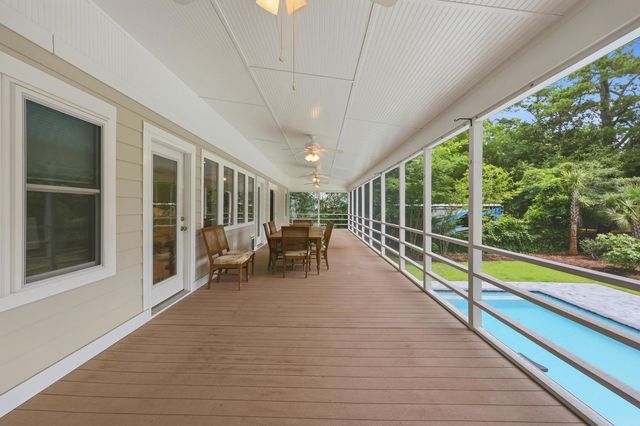 366 Lakeshore Dr., Pawleys Island, SC 29585