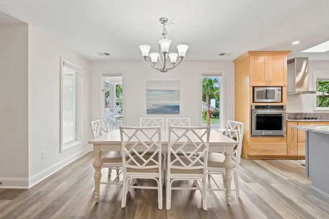 366 Lakeshore Dr., Pawleys Island, SC 29585