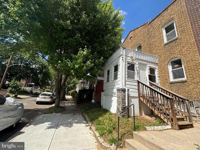 923 EDGEMORE RD, Philadelphia, PA 19151