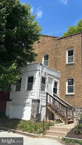 923 EDGEMORE RD, Philadelphia, PA 19151