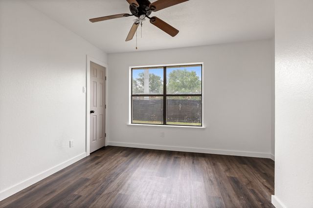 1618 Windmill Lane, Mesquite, TX 75149