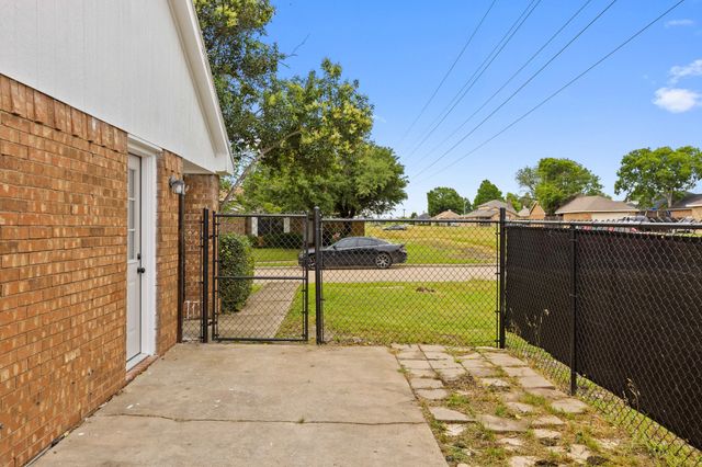 1618 Windmill Lane, Mesquite, TX 75149