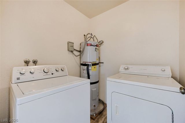 2745 Jennydiane Drive D, Las Vegas, NV 89121