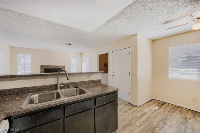 2745 Jennydiane Drive D, Las Vegas, NV 89121