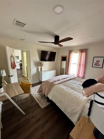 1350 S 12th Street, Waco, TX 76706