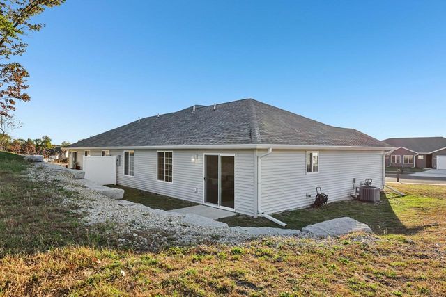 2464 Russell Court, Reedsburg, WI 53959