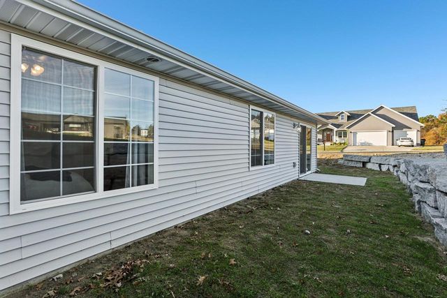 2464 Russell Court, Reedsburg, WI 53959