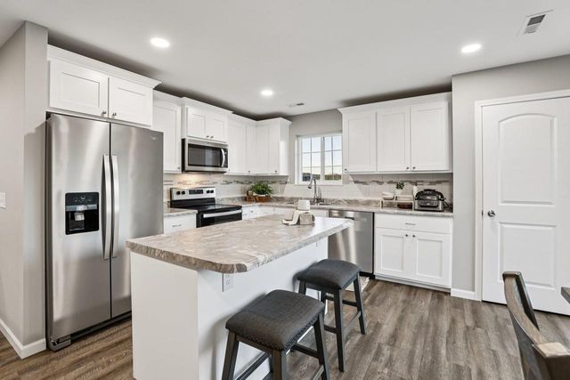 2464 Russell Court, Reedsburg, WI 53959