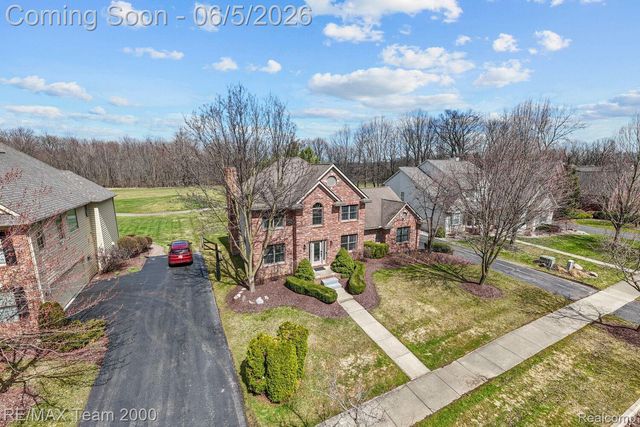 5681 WOODFIELD Parkway, Grand Blanc Charter Township, MI 48439