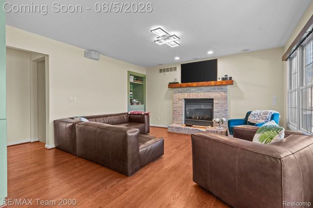 5681 WOODFIELD Parkway, Grand Blanc Charter Township, MI 48439