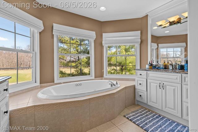 5681 WOODFIELD Parkway, Grand Blanc Charter Township, MI 48439
