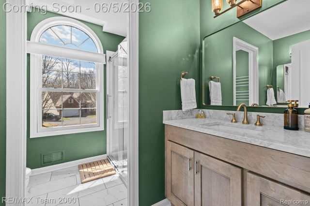 5681 WOODFIELD Parkway, Grand Blanc Charter Township, MI 48439