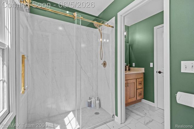 5681 WOODFIELD Parkway, Grand Blanc Charter Township, MI 48439