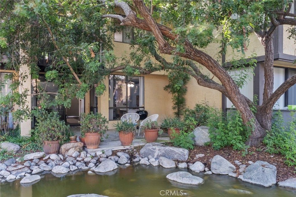 Image 14 of property listing at 12750 Centralia 97, Lakewood, CA 90715