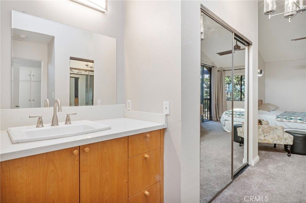 Image 19 of property listing at 12750 Centralia 97, Lakewood, CA 90715