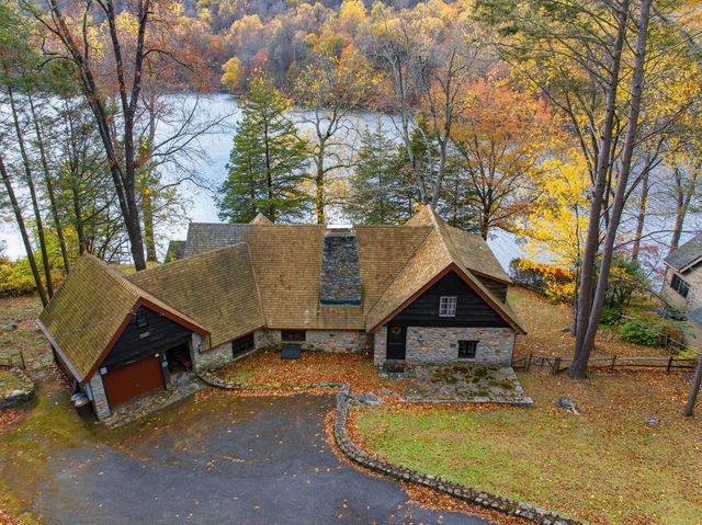23 Echo Drive, New Milford, CT 06776