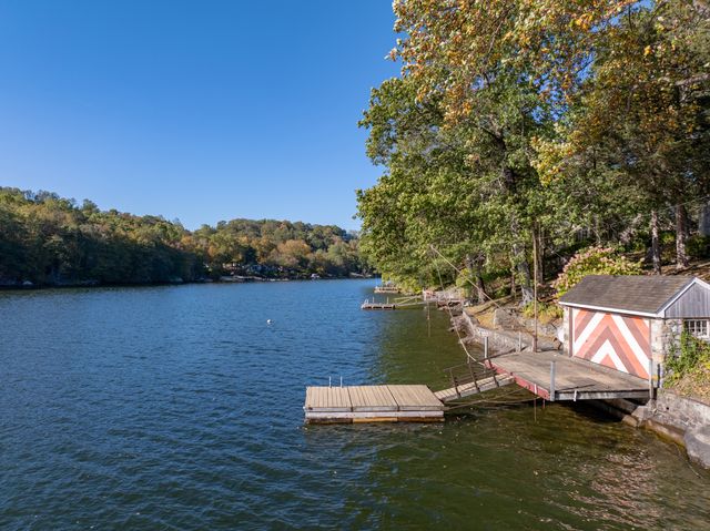 23 Echo Drive, New Milford, CT 06776