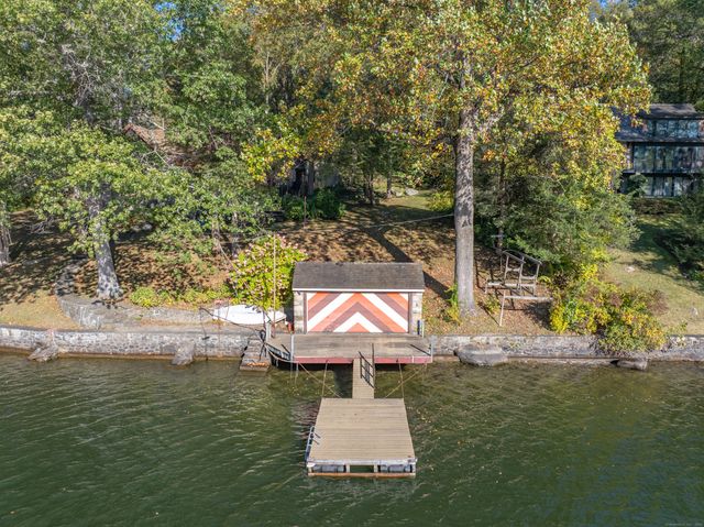 23 Echo Drive, New Milford, CT 06776