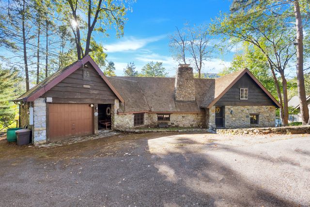 23 Echo Drive, New Milford, CT 06776
