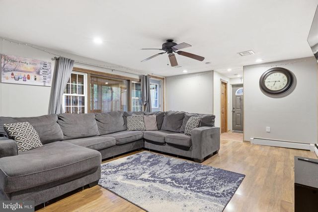 1340 CLEARVIEW DR, Jamison, PA 18929