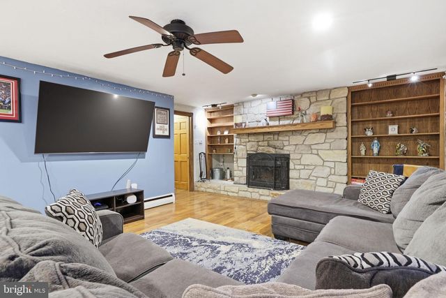 1340 CLEARVIEW DR, Jamison, PA 18929