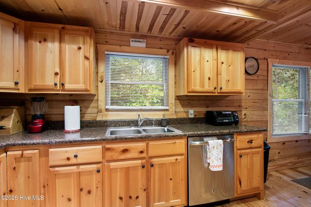 235 Huntington Circle, Murphy, NC 28906