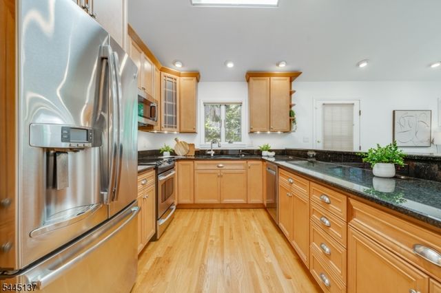 7 Bradford Ave, West Orange Twp., NJ 07052