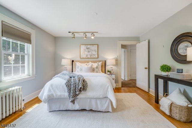7 Bradford Ave, West Orange Twp., NJ 07052