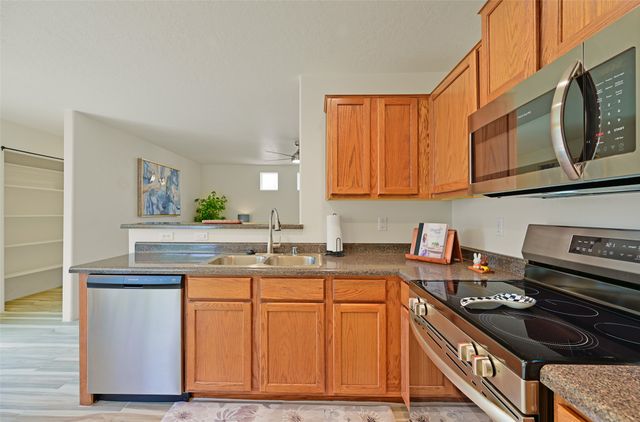 34 Avenida Vista Esquisita, Santa Fe, NM 87508