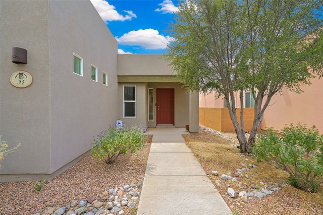 34 Avenida Vista Esquisita, Santa Fe, NM 87508