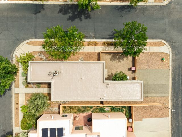 34 Avenida Vista Esquisita, Santa Fe, NM 87508