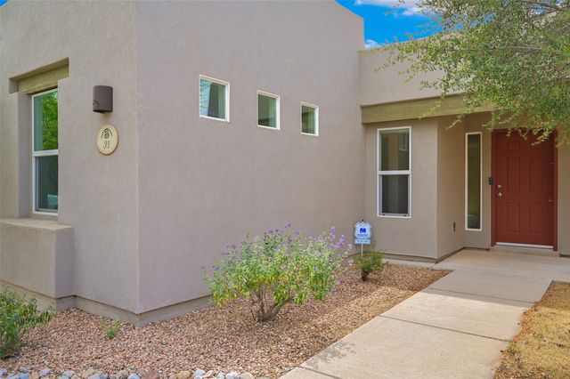 34 Avenida Vista Esquisita, Santa Fe, NM 87508