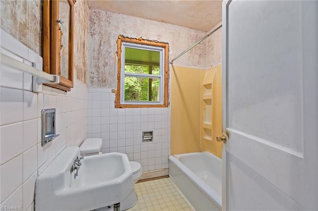 724 Magnolia Street, Winston-salem, NC 27103