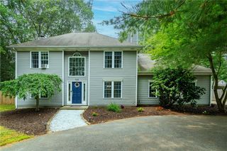 195 Oakland Beach Avenue, Warwick, RI 02889