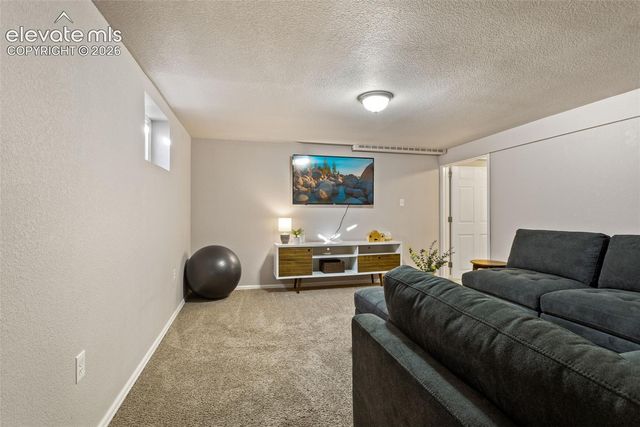 526 Loomis Avenue, Colorado Springs, CO 80906