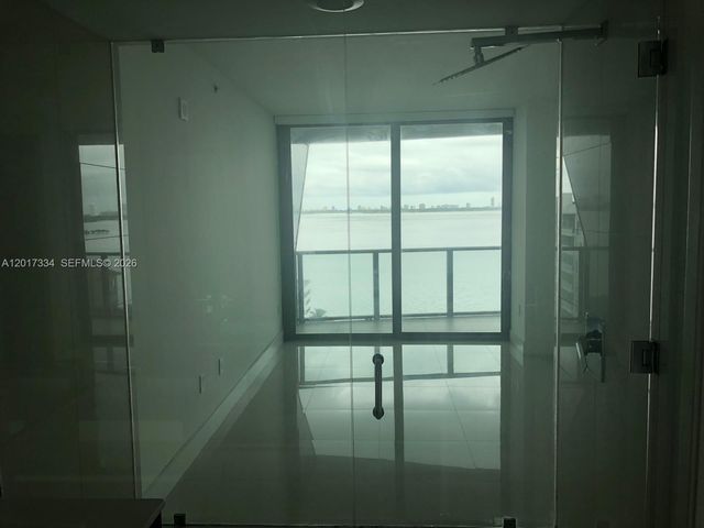 460 NE 28th ST 1102, Miami, FL 33132