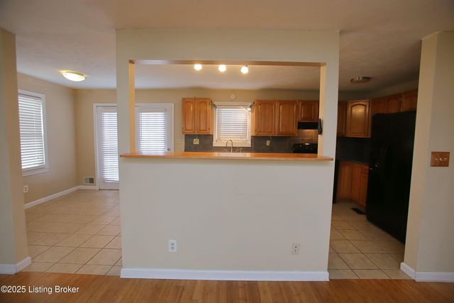 1105 Clay Ave, Louisville, KY 40219