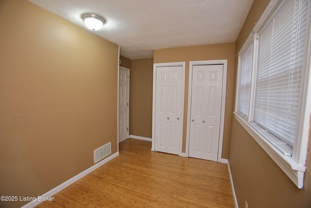 1105 Clay Ave, Louisville, KY 40219