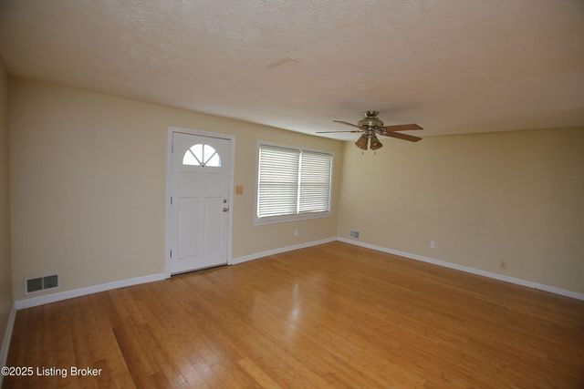 1105 Clay Ave, Louisville, KY 40219