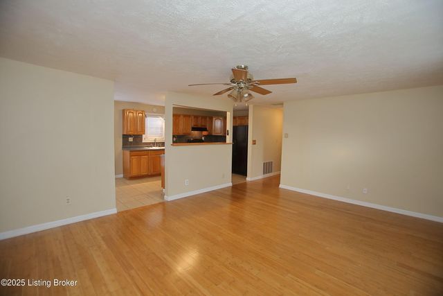 1105 Clay Ave, Louisville, KY 40219