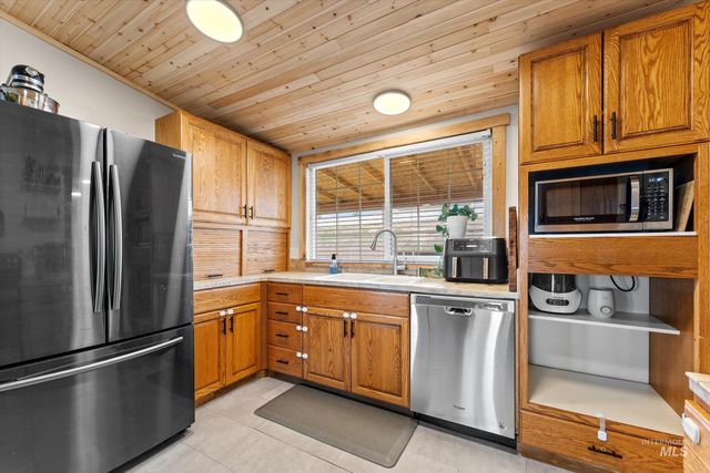 10653 Valley Hi Road, Middleton, ID 83644