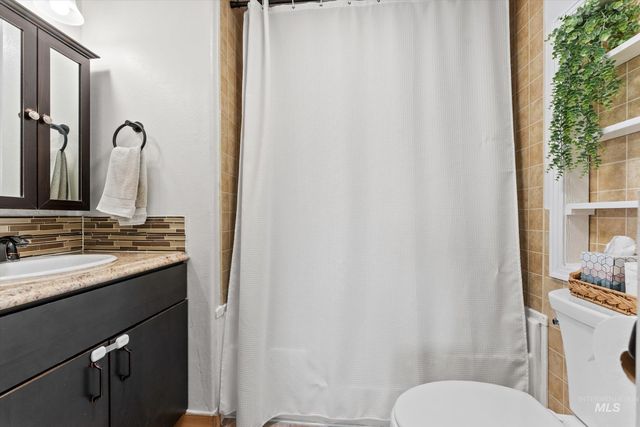 10653 Valley Hi Road, Middleton, ID 83644