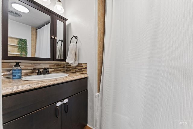 10653 Valley Hi Road, Middleton, ID 83644