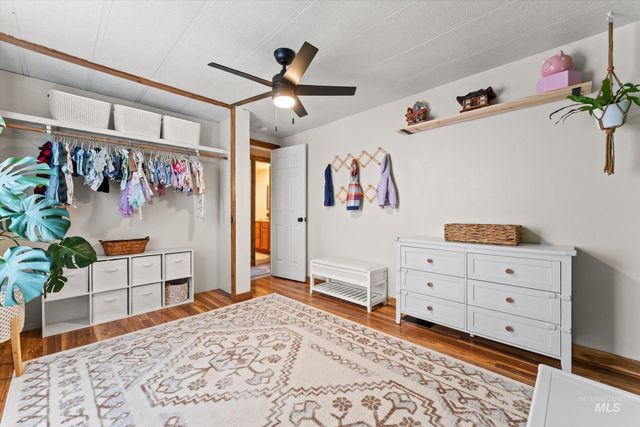 10653 Valley Hi Road, Middleton, ID 83644