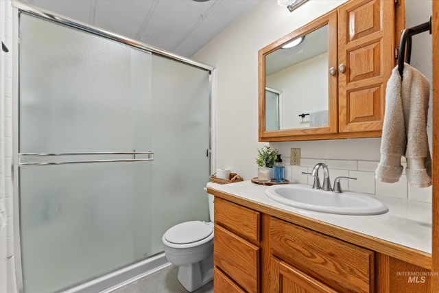 10653 Valley Hi Road, Middleton, ID 83644