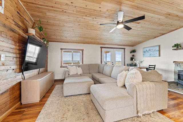 10653 Valley Hi Road, Middleton, ID 83644