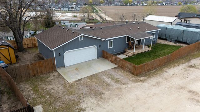 10653 Valley Hi Road, Middleton, ID 83644