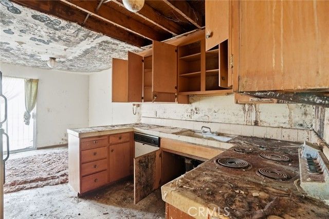 933 Acosta 35, Salinas, CA 93905