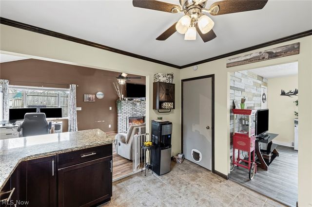 565 Perry Road, Tallmadge, OH 44278
