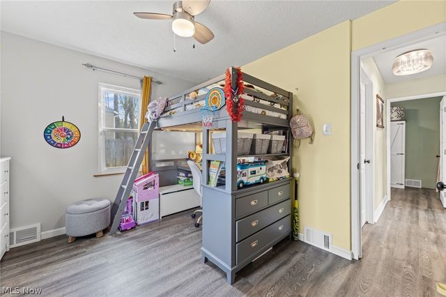 565 Perry Road, Tallmadge, OH 44278